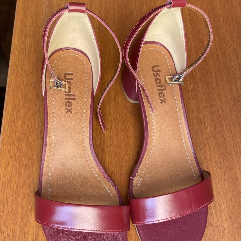 Sandália Usaflex Salto Bloco Em Couro Vermelho/Vinho